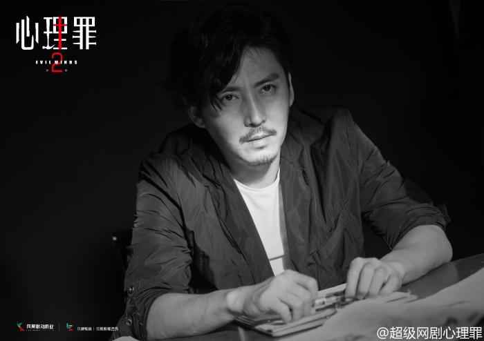 专访演员王泷正：如何从话剧演员变成“警察专
