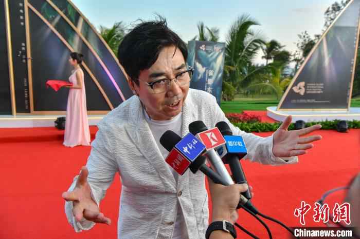 工作压力大怎么办？ 陈小春、苗苗等在海南分享