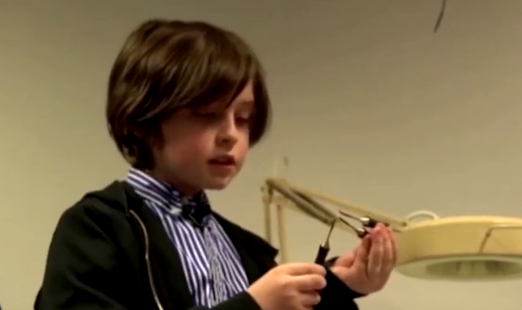 9岁神童赴美读博 大学毕业前退学背后有何传奇故