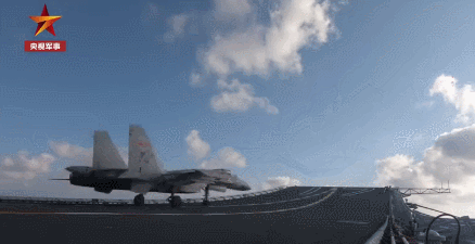 山东舰“航母style”来了,帅到飞起……