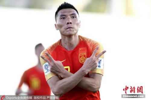 资料图为于大宝。图片来源:Osports全体育图片社 国足正式进入“李家军”时代,先从稳固后防开