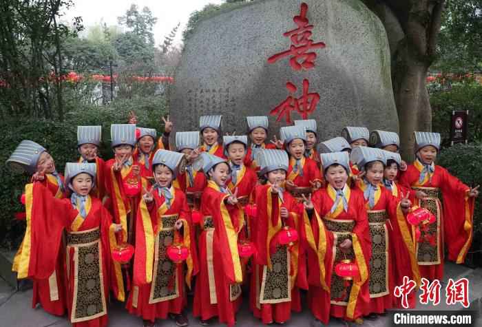 2020武侯祠成都大庙会开庙在即 21名“小喜神”魅