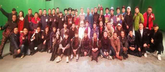 电影摄影棚工作人员
国家一级导演张忠执导电影《巴山秀才》成都开