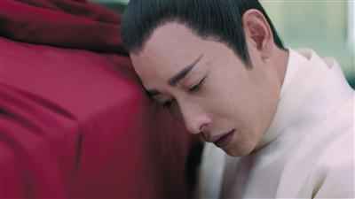 号啕大哭、默默垂泪……罗晋演《鹤唳华亭》哭