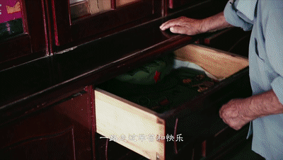 向老兵致敬:他们的背影 依然写满家国