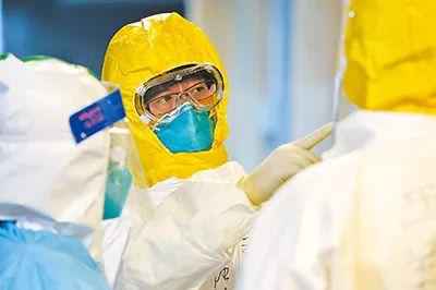 战“疫”一线 我们有一个共同的名字:共产党员