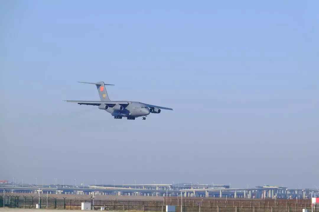 20又来了!军队支援湖北医疗队后续力量抵达武汉