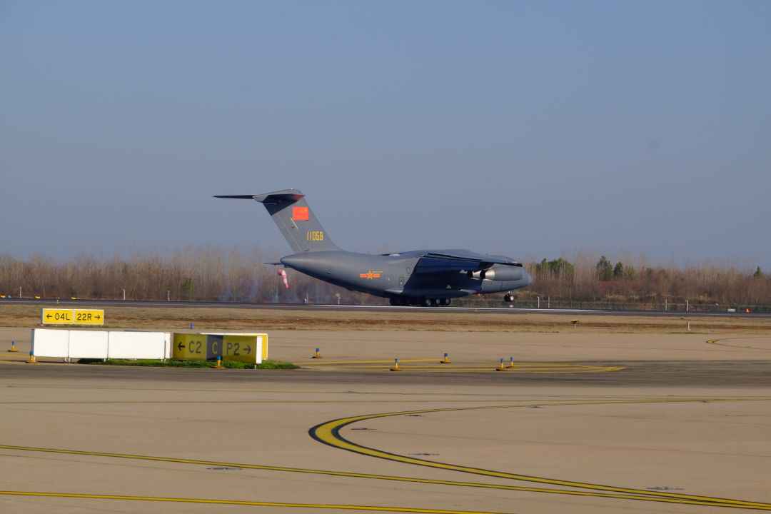 20又来了!军队支援湖北医疗队后续力量抵达武汉