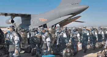 20又来了!军队支援湖北医疗队后续力量抵达武汉