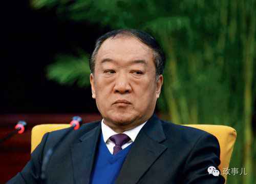 盘点＂宠媳妇＂落马官员:苏荣家成了＂权钱交易