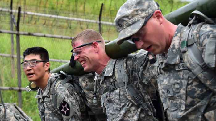 美国封锁驻韩国军事基地 禁止非必要人员进入