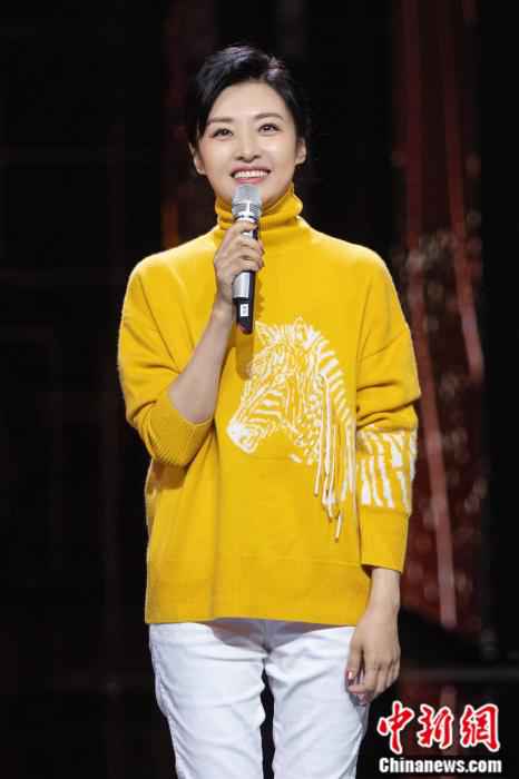 周涛 周涛回归主持《声临其境3》 为“哪吒”配音反差