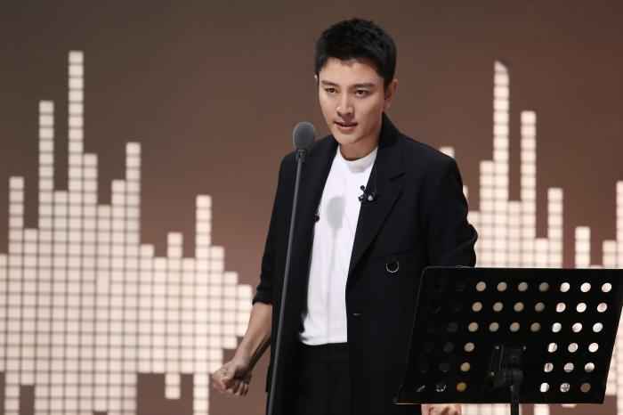 主办方供图 《声临其境3》首播 贾乃亮一人分饰三角遭哄抢?