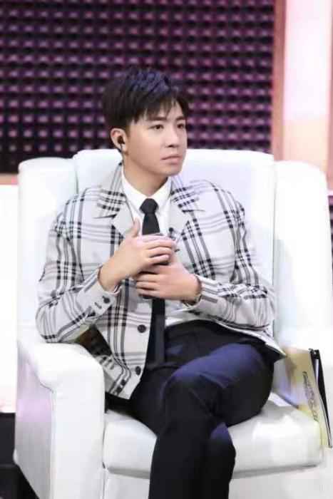 主办方供图 《声临其境3》首播 贾乃亮一人分饰三角遭哄抢?