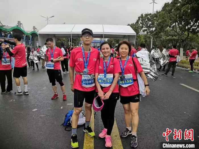 横琴马拉松赛13000名跑友为未来开跑