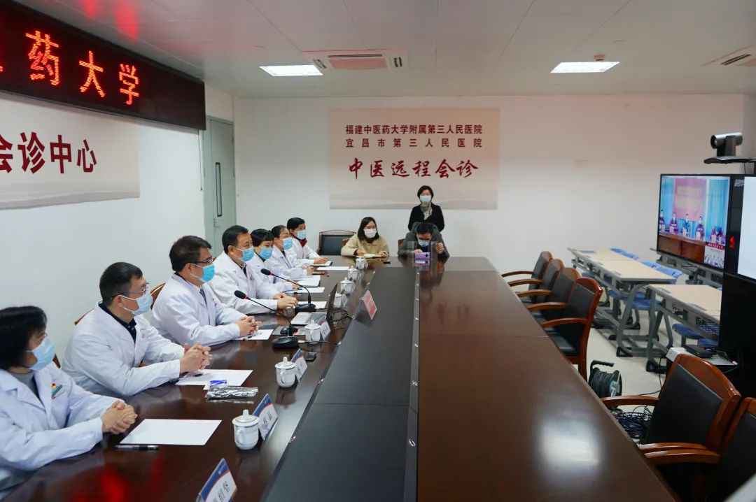 福建治愈率99.66%中医药参与率100% 经验传到湖北