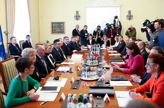 斯洛文尼亚新冠肺炎确诊增至25例 8名医护人员感