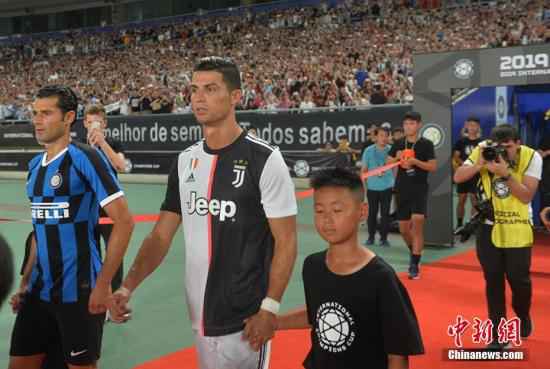 资料图:C罗。 寒单 摄 都在聊世俱杯和亚洲杯?这些数字帮你“涨姿势