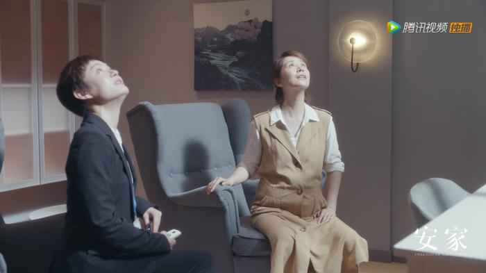 视频截图:房似锦以阁楼打动宫蓓蓓 儿媳妇没出钱,买房要加她名字吗?孙俪新剧引