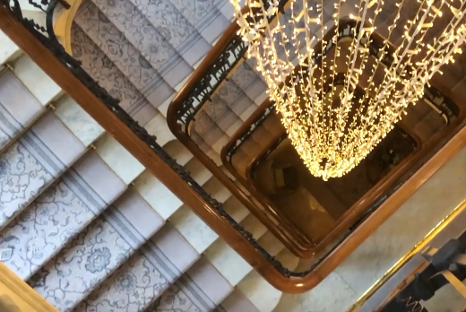 瑞士酒店推出新冠肺炎疫情特别套餐 24小时护理