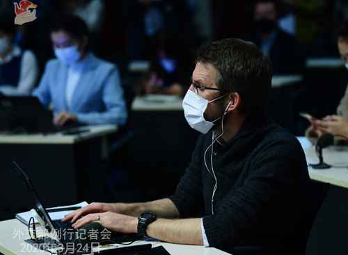 至少7名美媒中方雇员被要求离职？外交部这样回