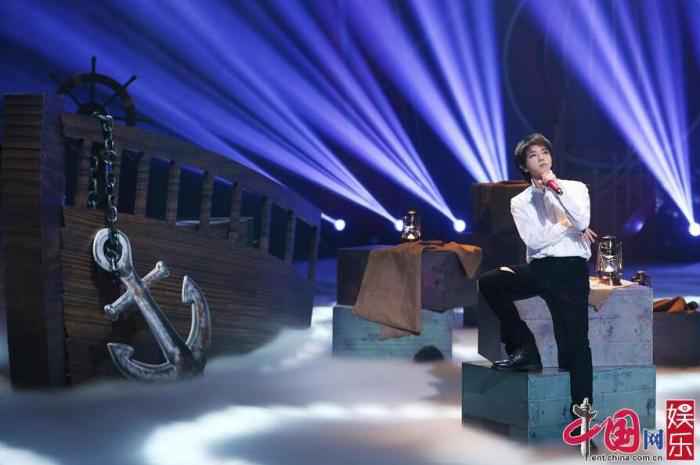 华晨宇演唱歌曲 致敬时代王牌!王牌家族为抗疫医护人员及家属