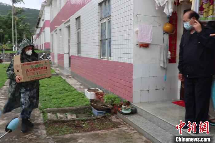 南部战区空军航空兵某旅后方服务队解决驻训官