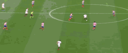 菲利克斯曾为马竞打入反超一球。 西甲综述:皇马告负巴萨重回榜首,武磊半场被