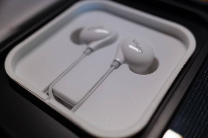 瀑布屏,HI-FI 依旧,开发者眼中的 vivo NEX 3S 5G