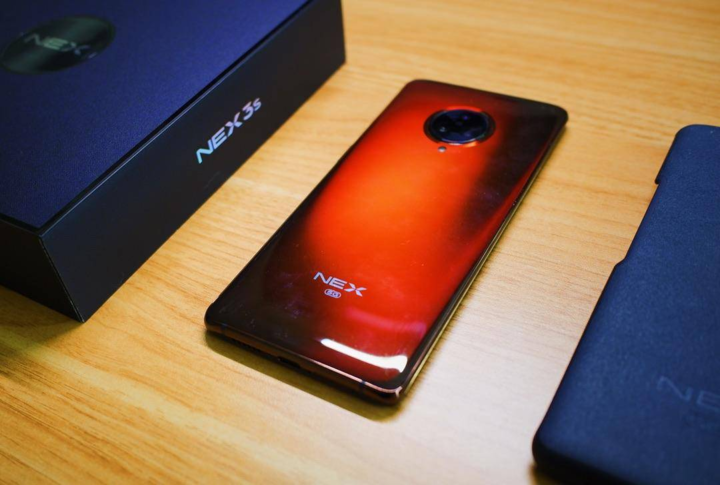 瀑布屏,HI-FI 依旧,开发者眼中的 vivo NEX 3S 5G