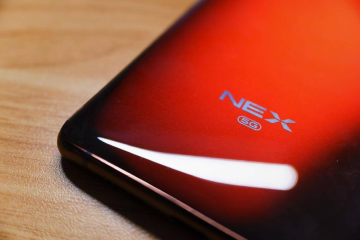 瀑布屏,HI-FI 依旧,开发者眼中的 vivo NEX 3S 5G