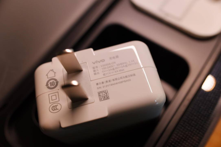 瀑布屏,HI-FI 依旧,开发者眼中的 vivo NEX 3S 5G