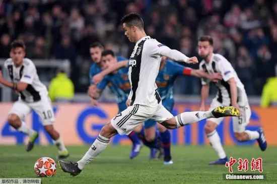 资料图:C罗。 多项大赛停摆奥运存疑 世界体坛一夕之间“休克