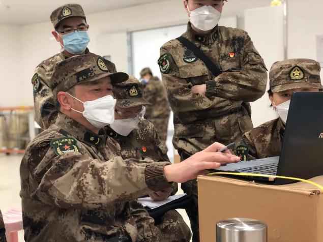 武汉战疫丨 在ICU，我们是用十二分的努力救治危