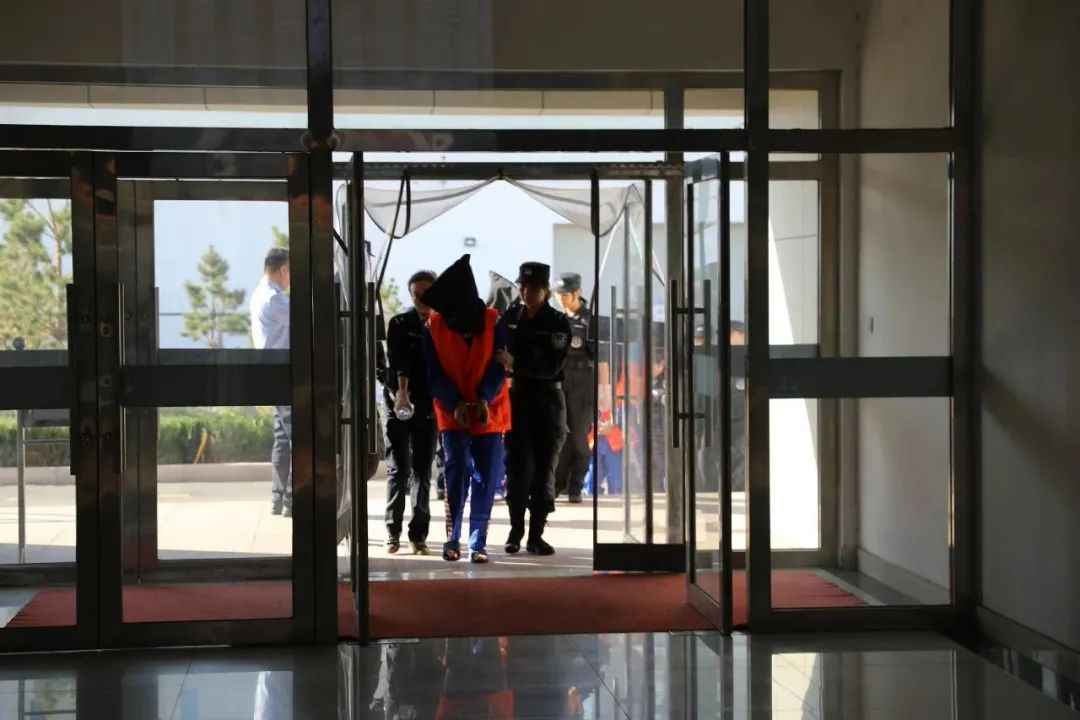 组织卖淫、对抗公安!“教父”级黑老大被打掉