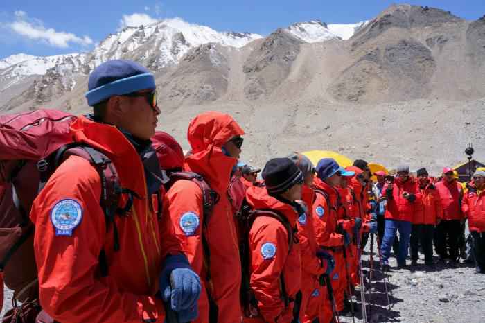 纪念中国人首登珠峰60周年！2020珠峰测量登山队