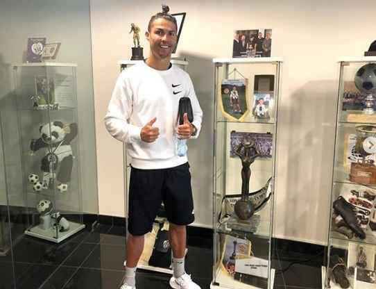 葡甲本赛季提前结束，C罗庆祝母队马德拉国民升