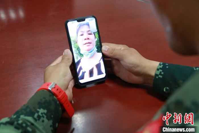 兵哥哥“520”告白军旅、家人 铁血男儿不失柔情