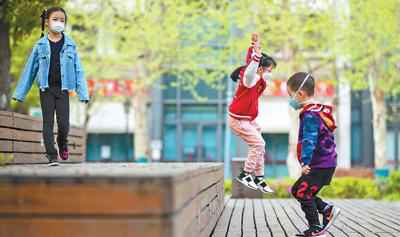 武汉 生产生活秩序加快恢复