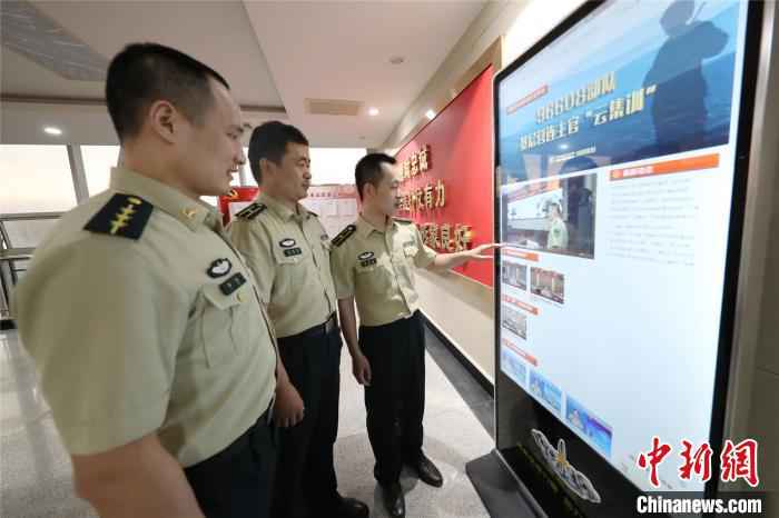 火箭军某部：“云集训”淬火领头雁 “数据链”