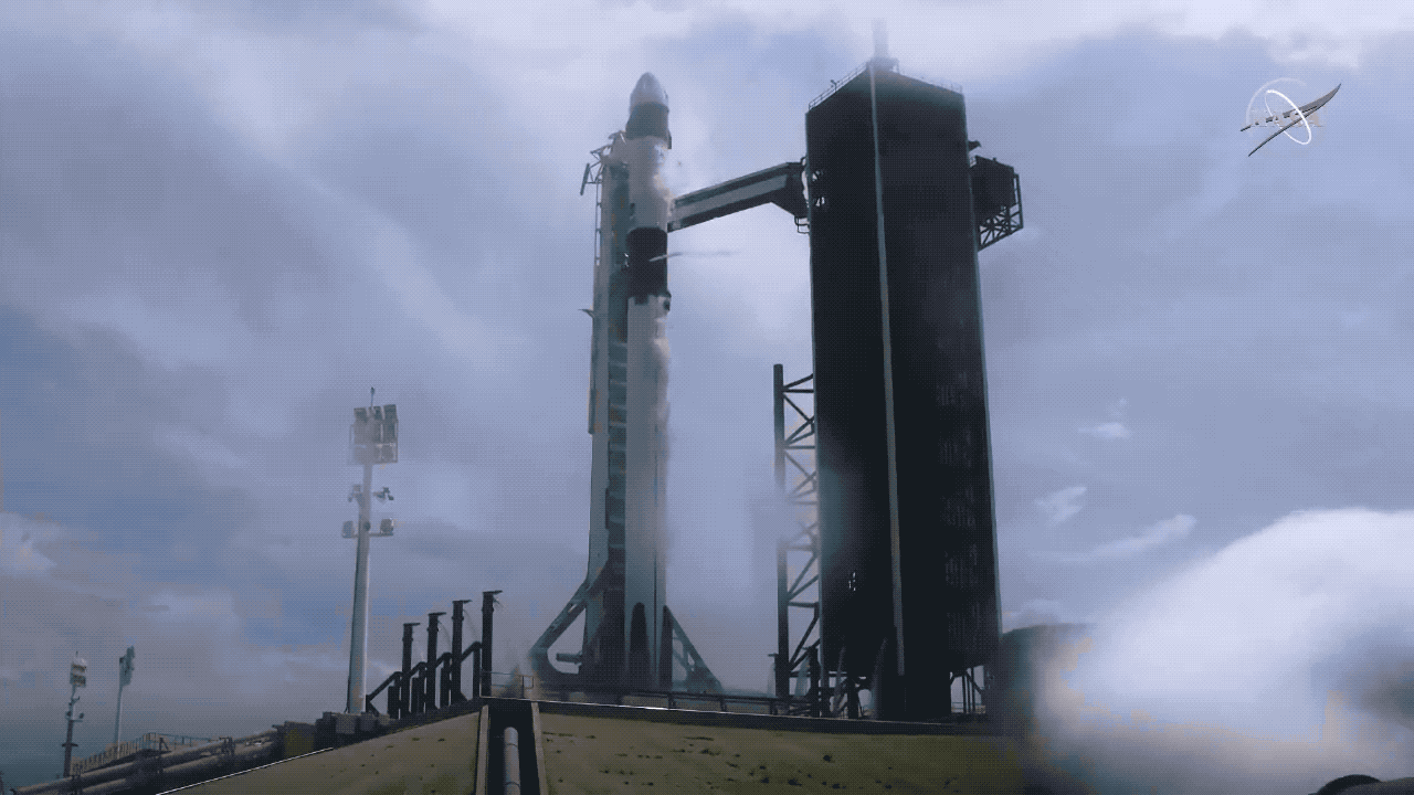 SpaceX实现首次载人发射！马斯克成功开启商业航