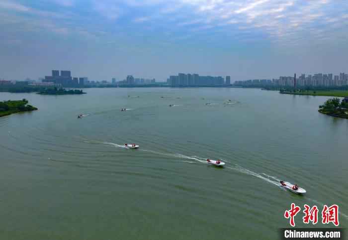 水上砺剑备战汛期 直击浙江金华武警冲锋舟集训