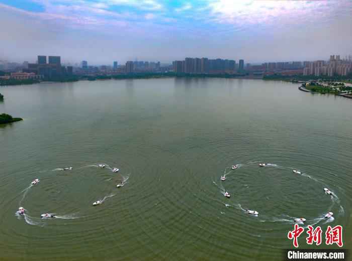 水上砺剑备战汛期 直击浙江金华武警冲锋舟集训