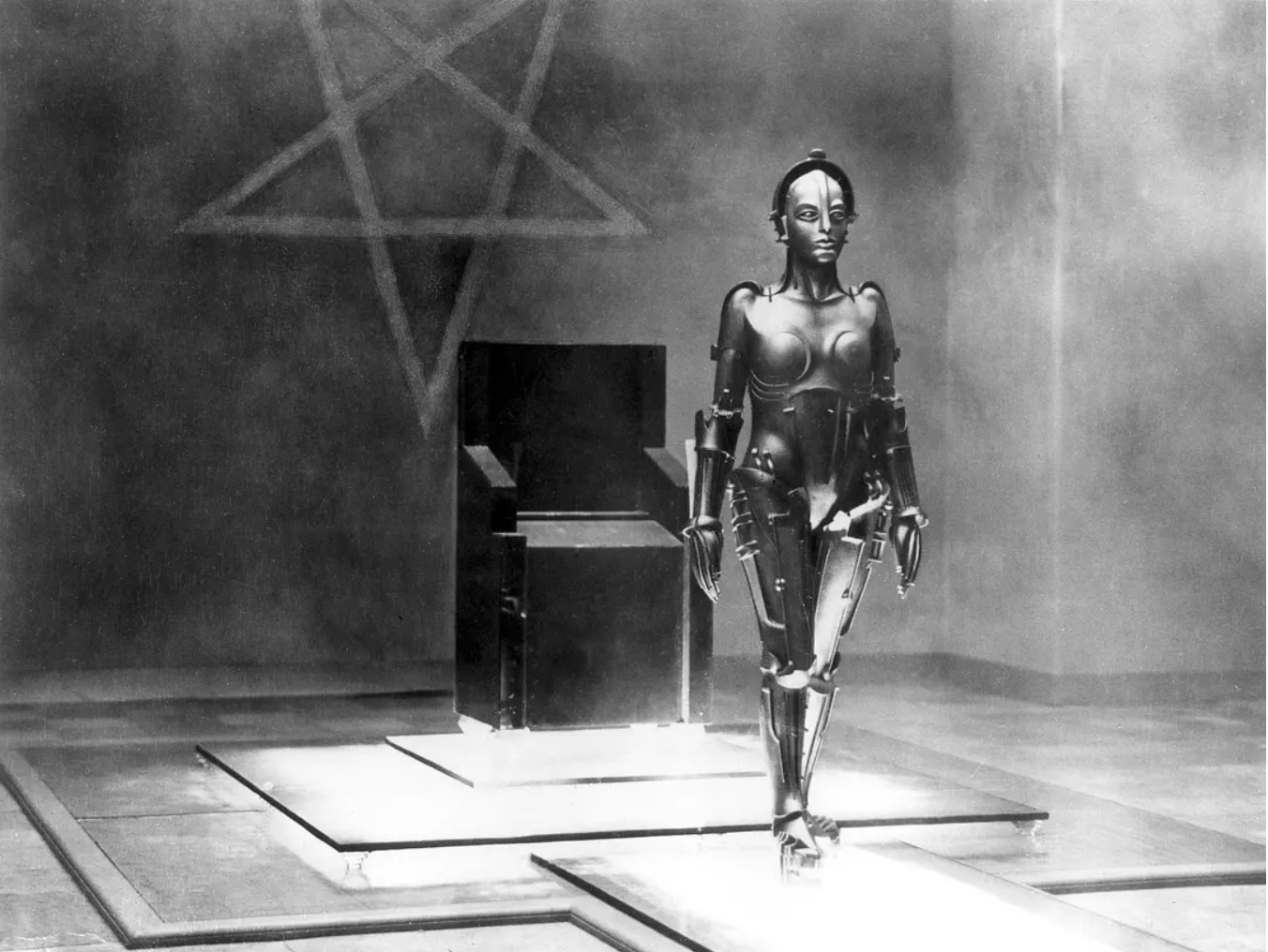 从硬件公司到AI机器人独角兽 优必选科技超长期