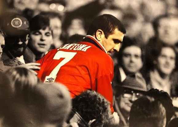 从球场疯子到人生赢家 坎通纳如何活成我们想要