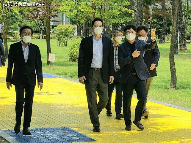 三星李在镕再参观半导体工厂，3纳米工艺研发刻