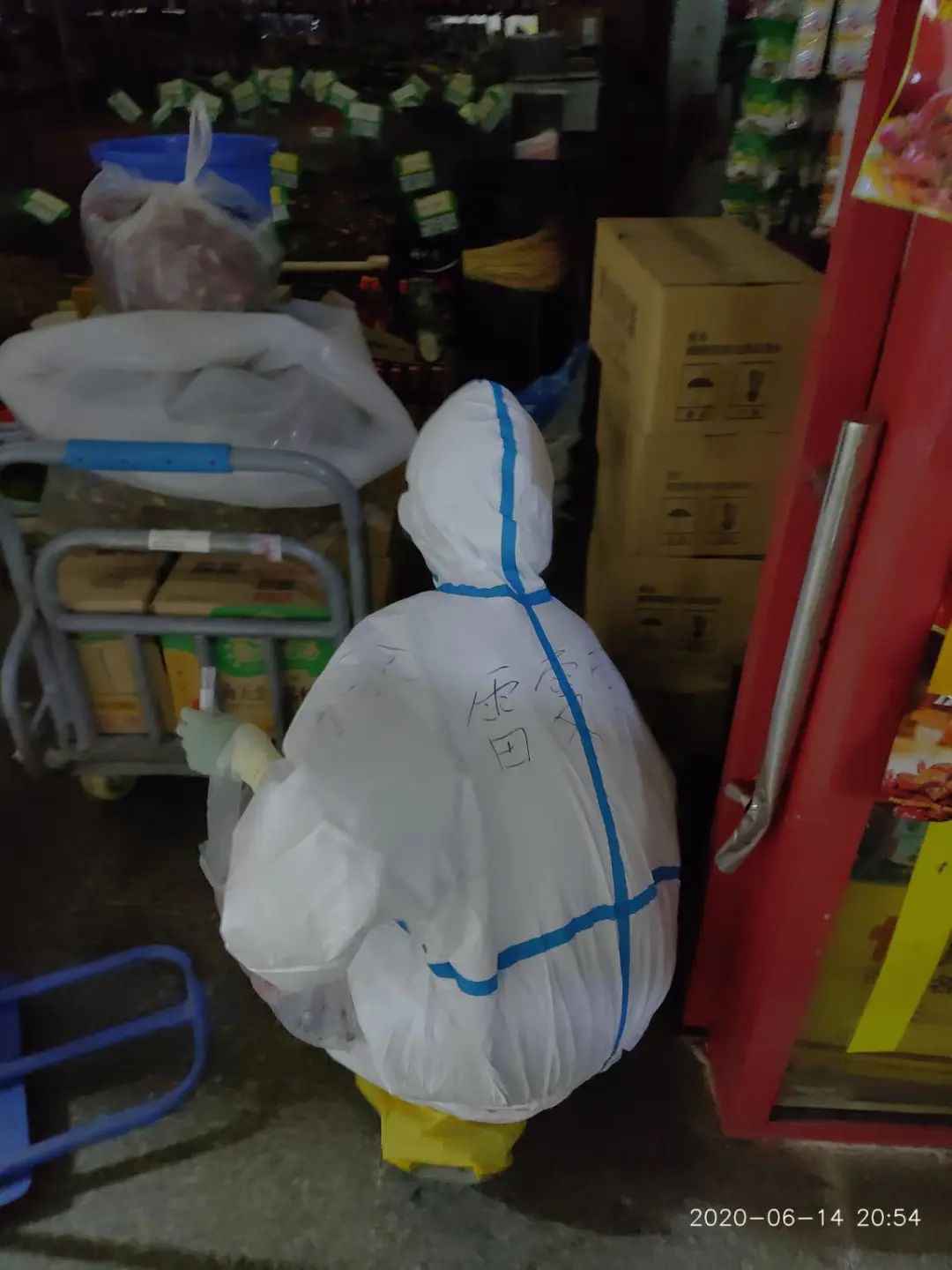 英雄再出征!北京多家医疗机构派出医疗队员驰