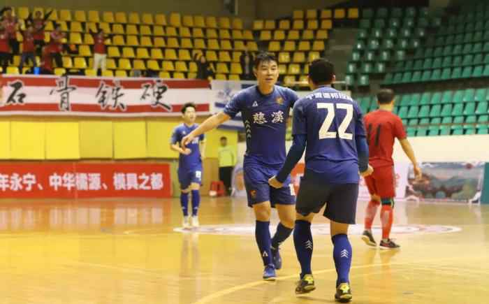 张文在比赛中。受访者供图 31岁前国脚之死:他在绿茵场上,失去了人生下半