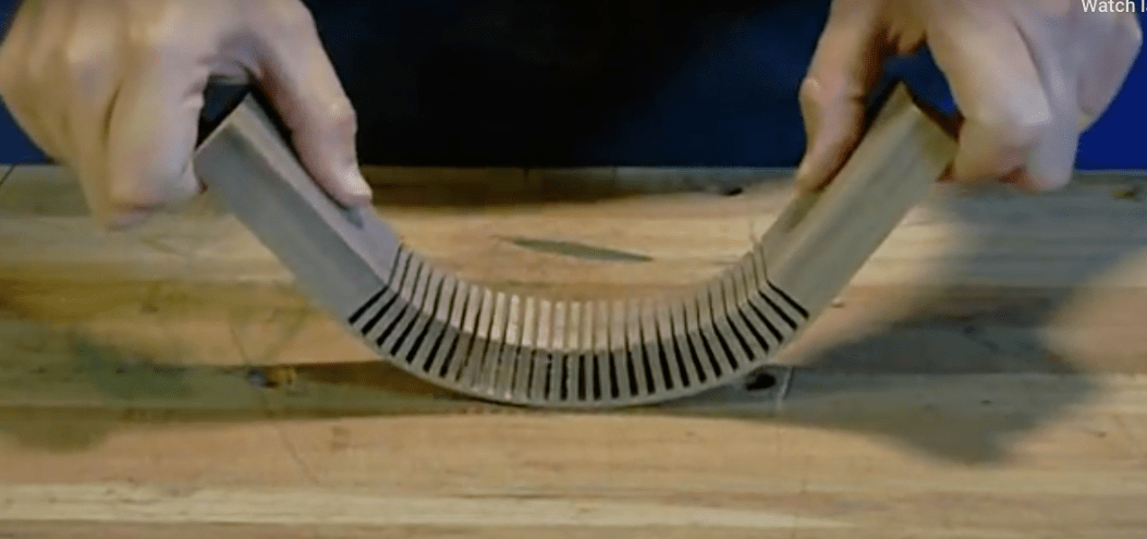 最前线 | 苹果可折叠iPhone细节：采用独特的柔性