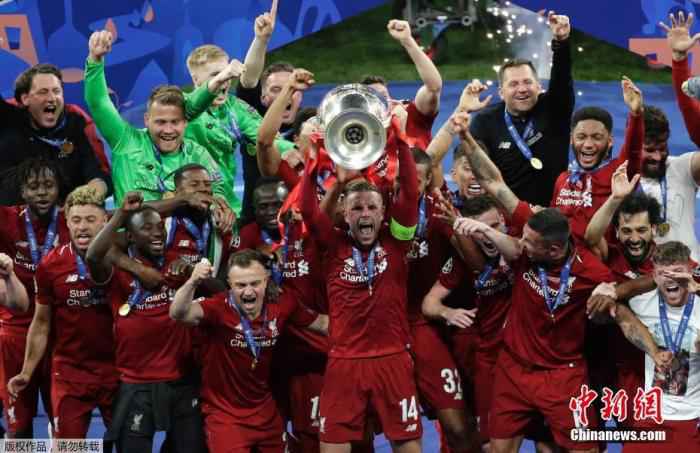 利物浦称霸英超：红军漫漫争冠路，一走就是三